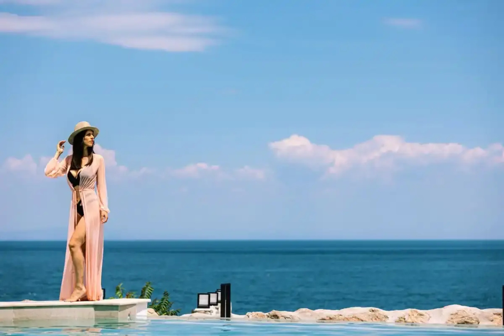 Akrotiri Olympus Luxury Suites