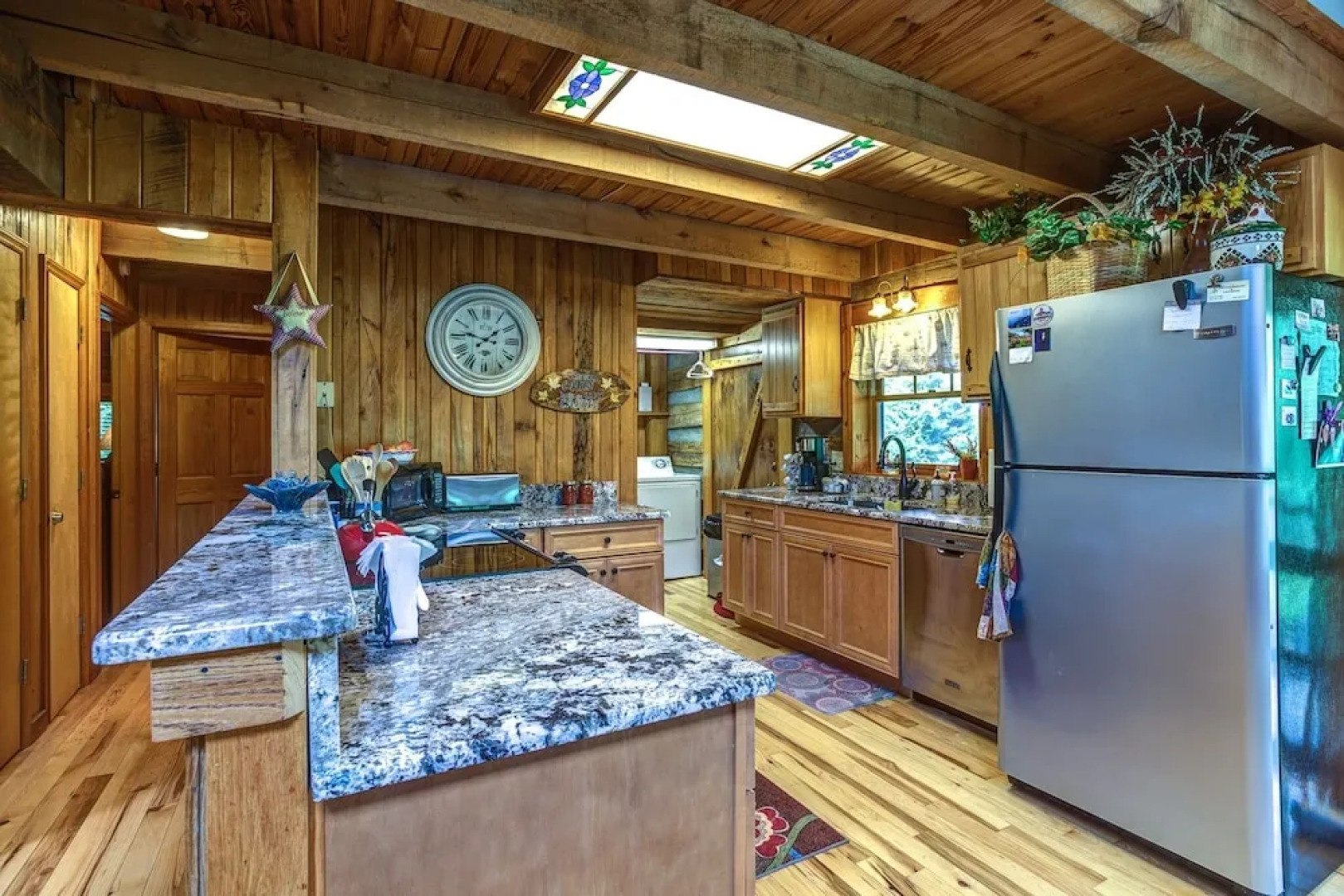 Grandma's Mountain Cabin 3 Bedrooms 2 Bathrooms Cabin