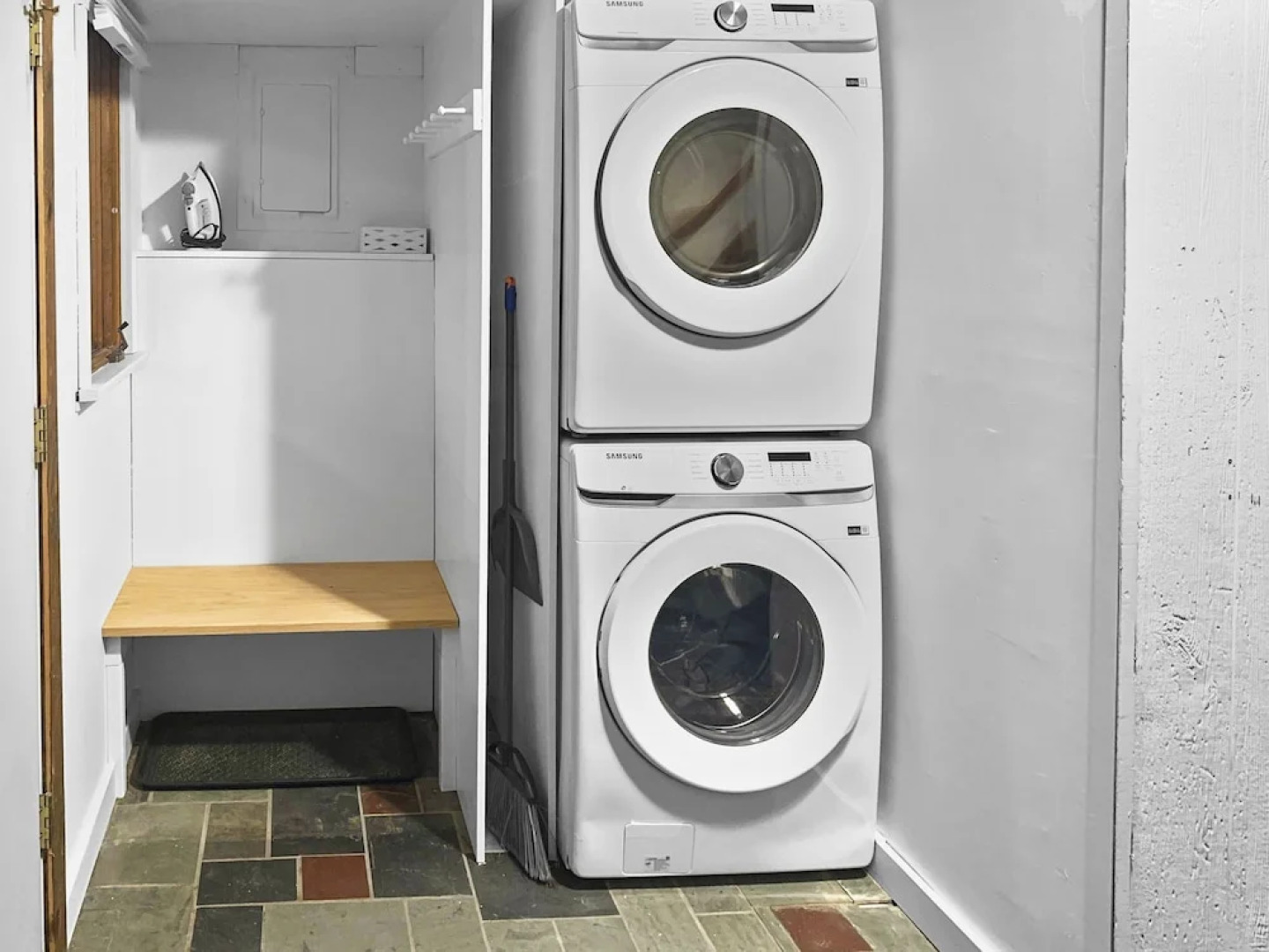 57 North Lynx 3 Bedroom Condo by RedAwning