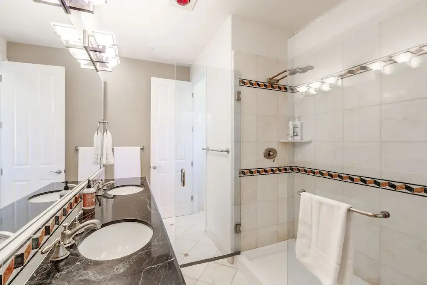 Marbella Lane Top Coastline Views, Family Friendly