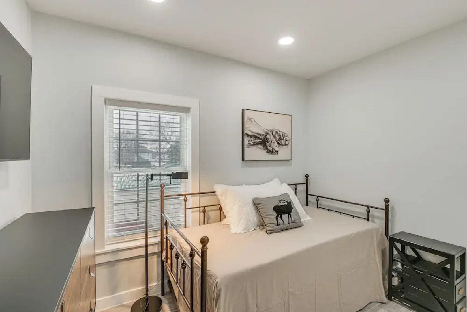 Bright & Modern Home: 2 Mi to Presque Isle Airport