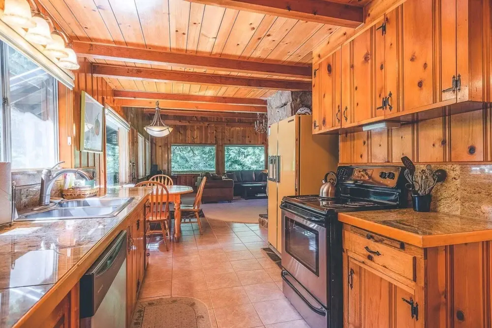 Crystal Creek Chalet