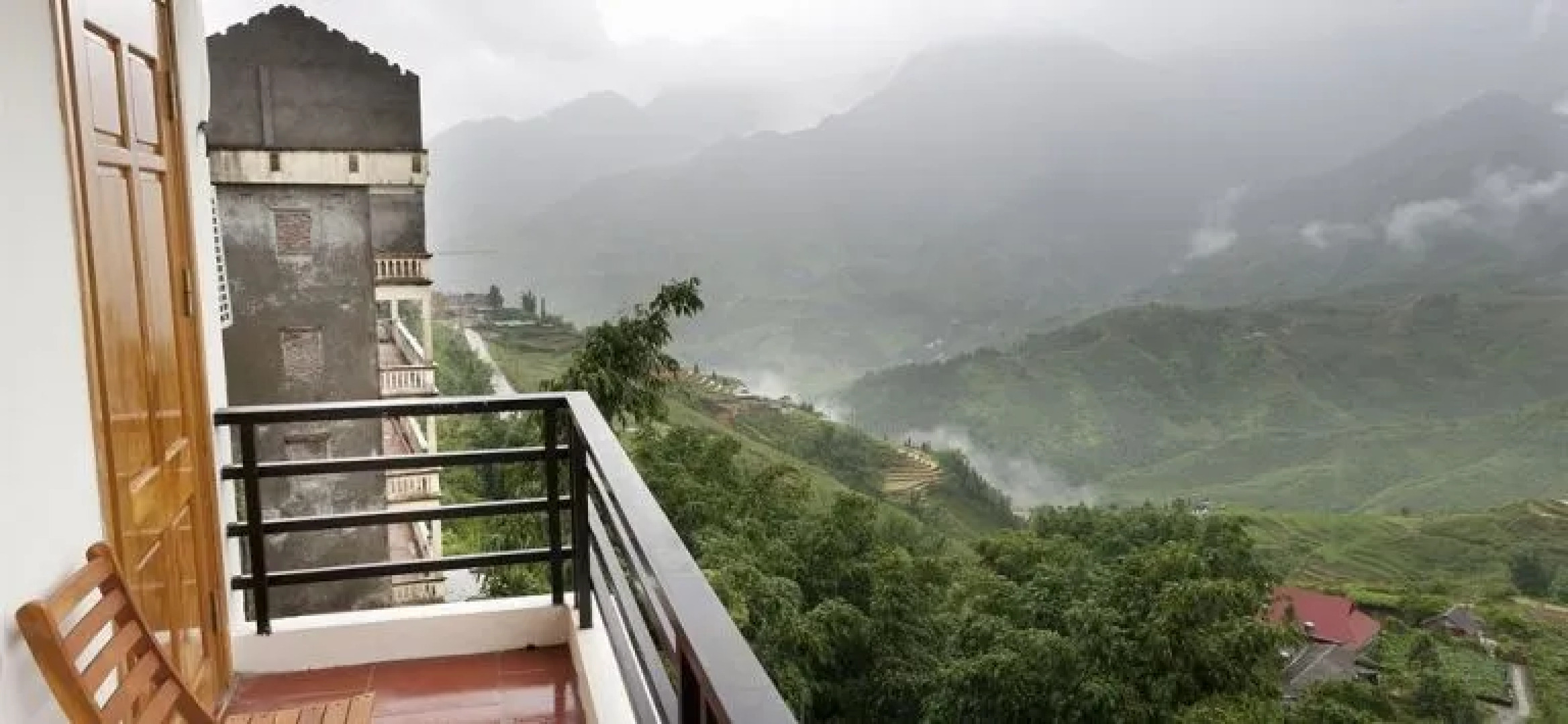 Eden Mountain View Hotel