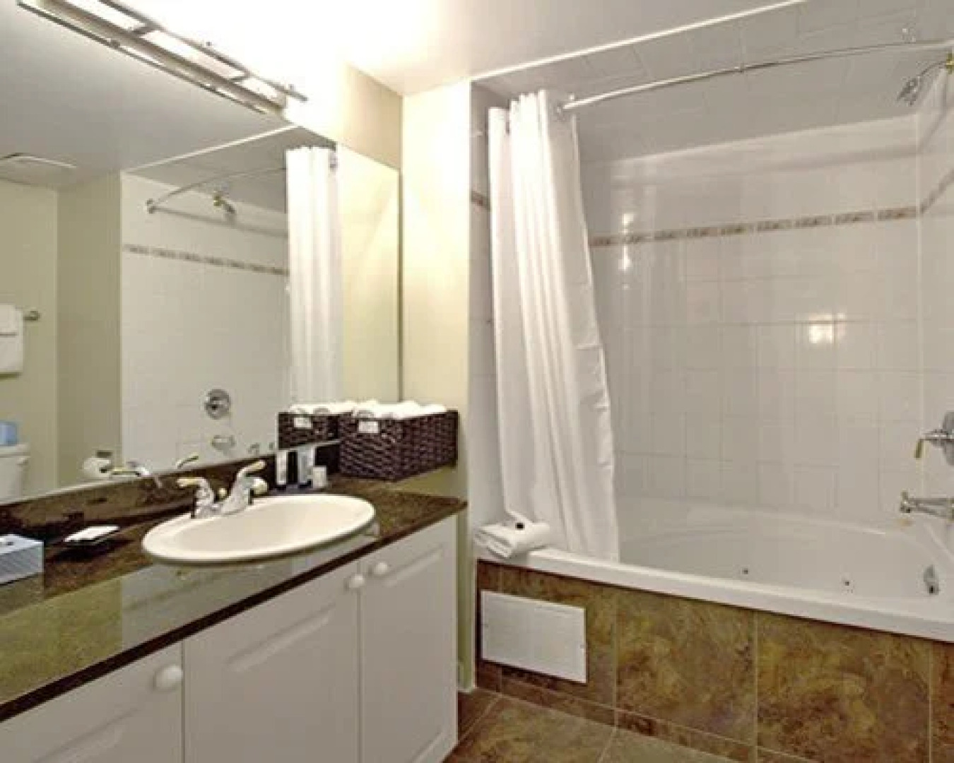 Vitality Assurance Vacations At Collingwood, Collingwood, Canada