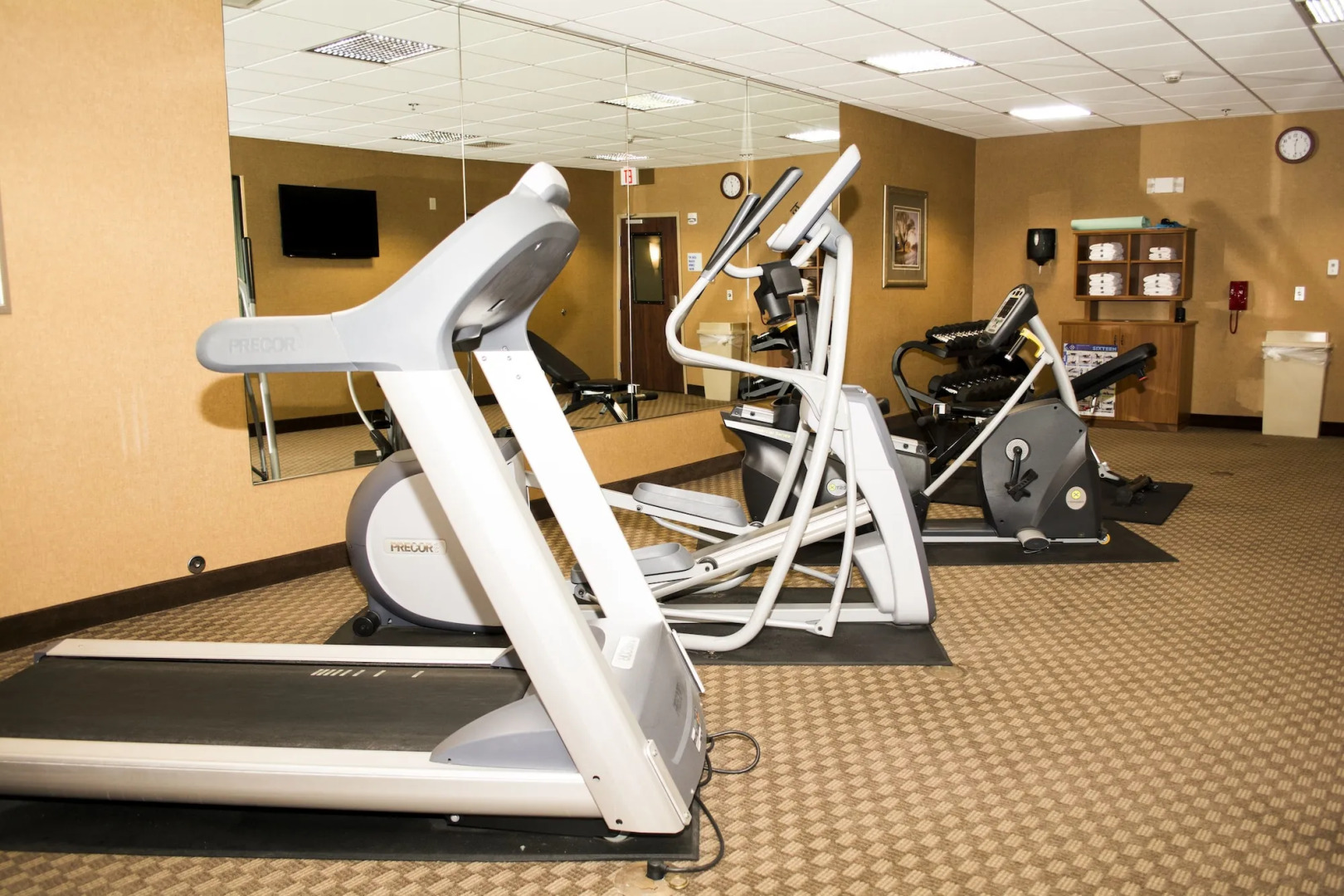 Holiday Inn Express and Suites Mason City by IHG