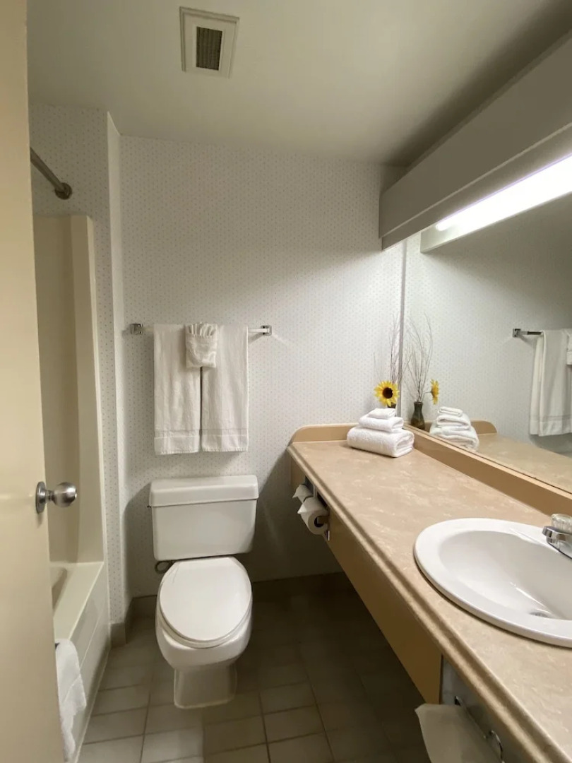 Riverside Resort & Conference Centre