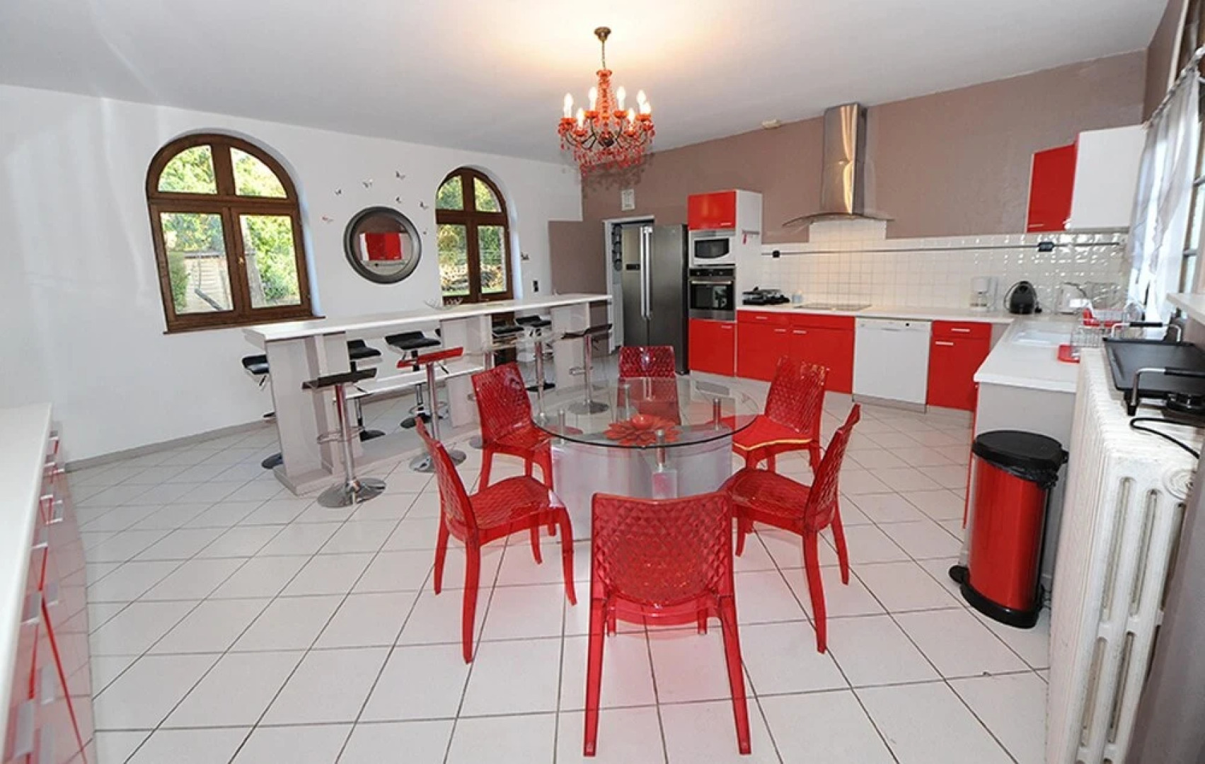 Mansion With 5 Bedrooms in Vernou-sur-brenne, With Pool Access, Enclos