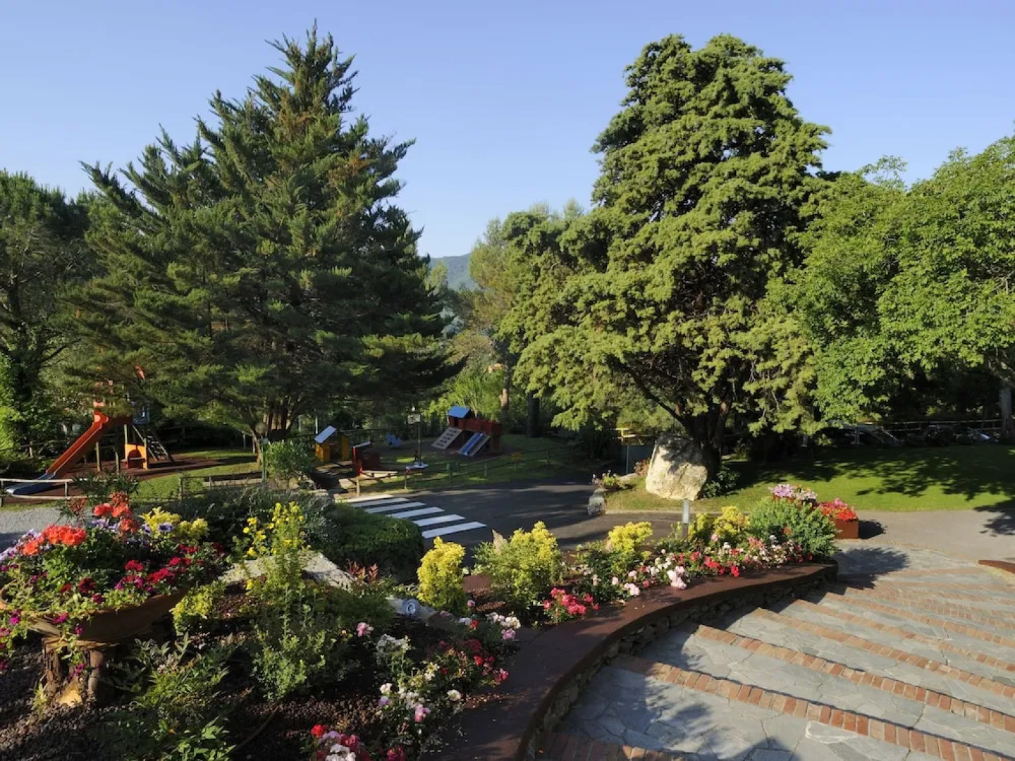 Cozy Detached Bungalow With Veranda Near the Sea