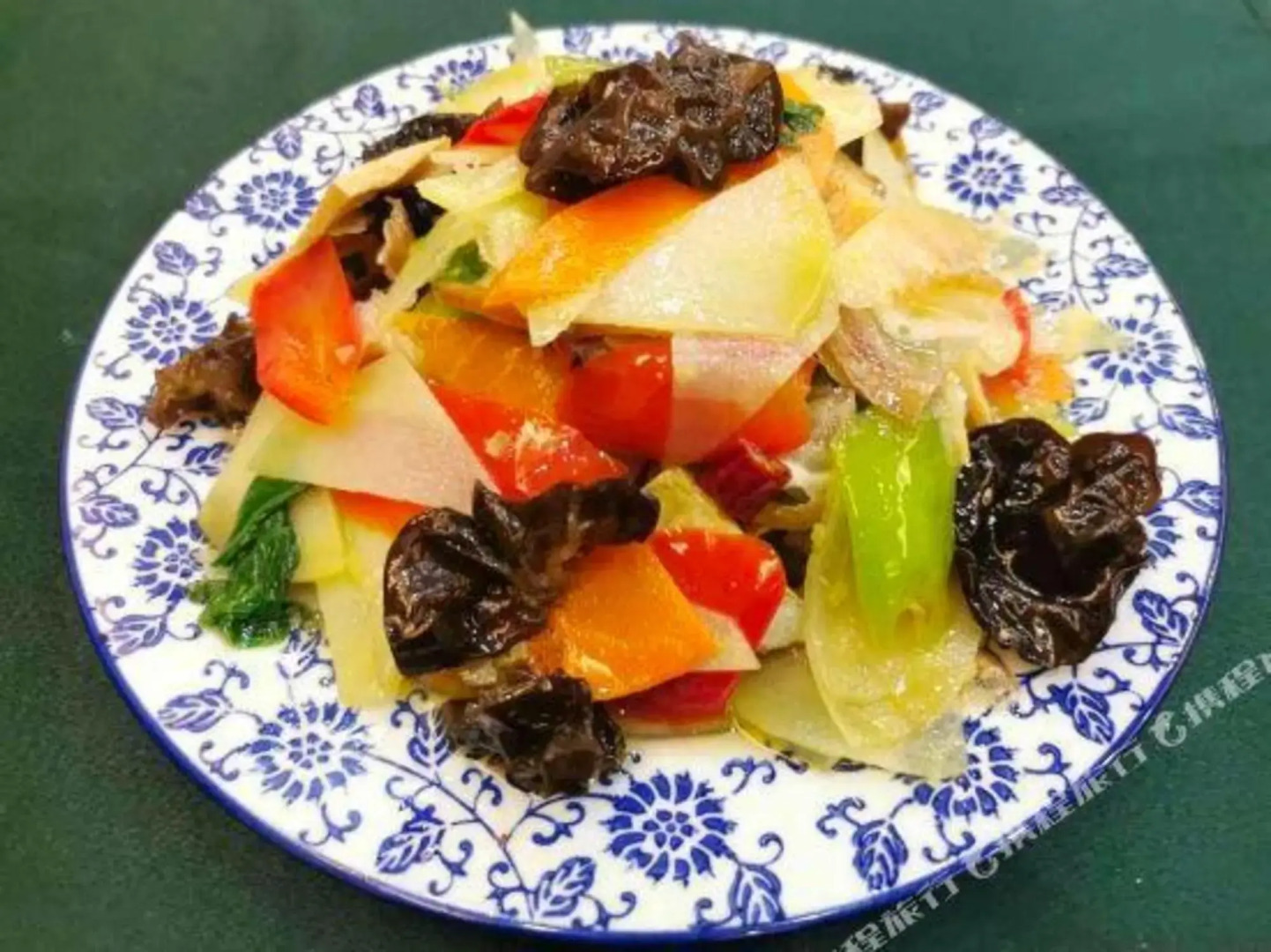 Q+ Veyas Garden Hotel