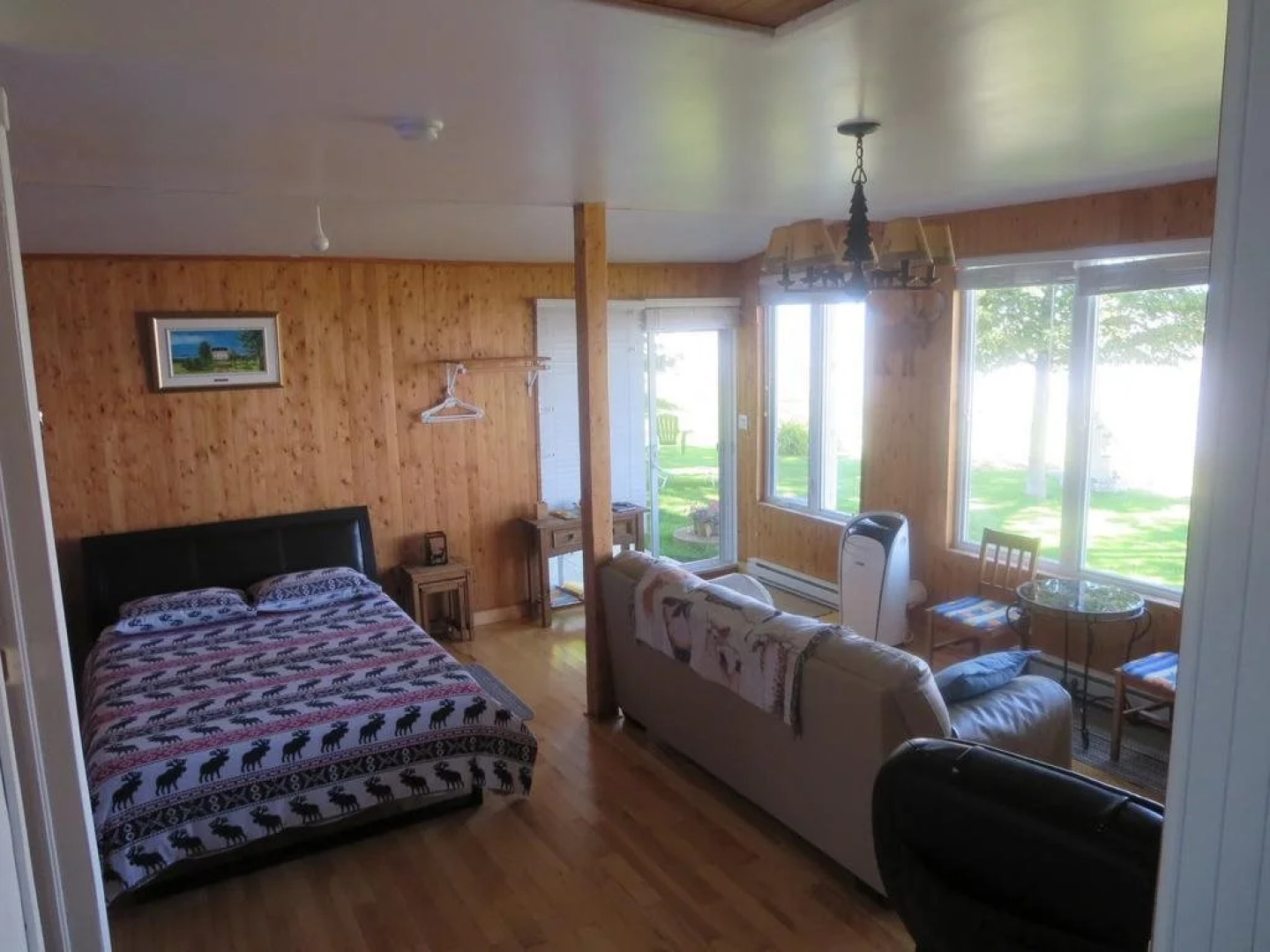 Le Repos De L'Inukshuk