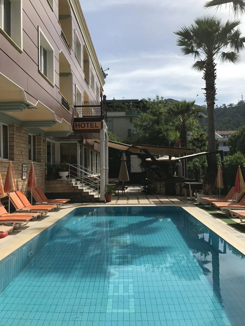 Blue Yacht Marina Apart Hotel