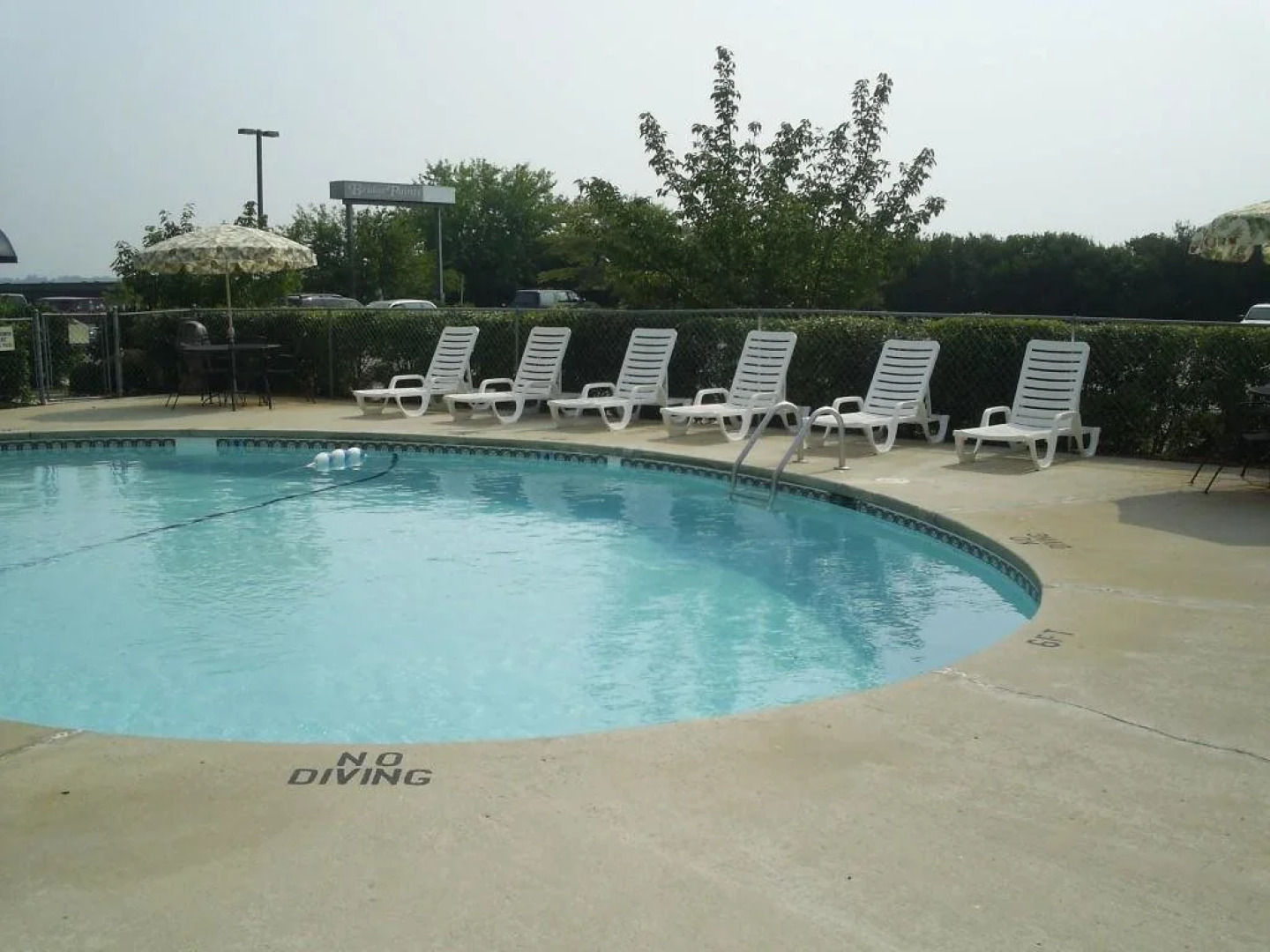 BridgePointe Hotel & Marina