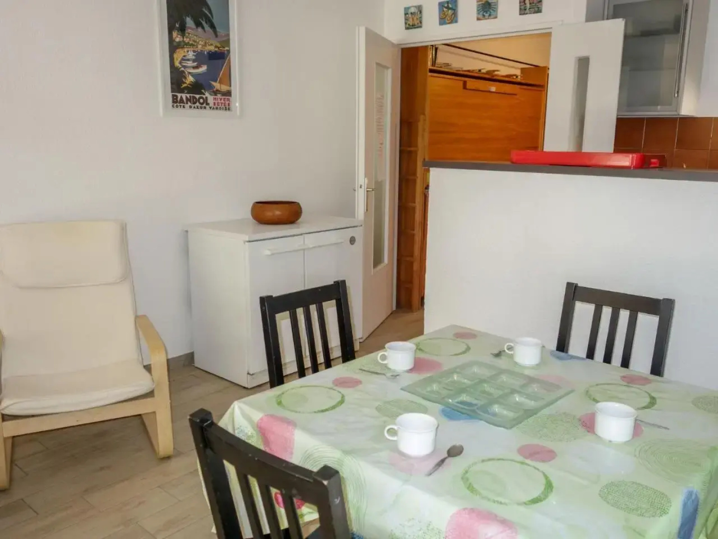 Studio 2 + 2 dans résidence avec piscine