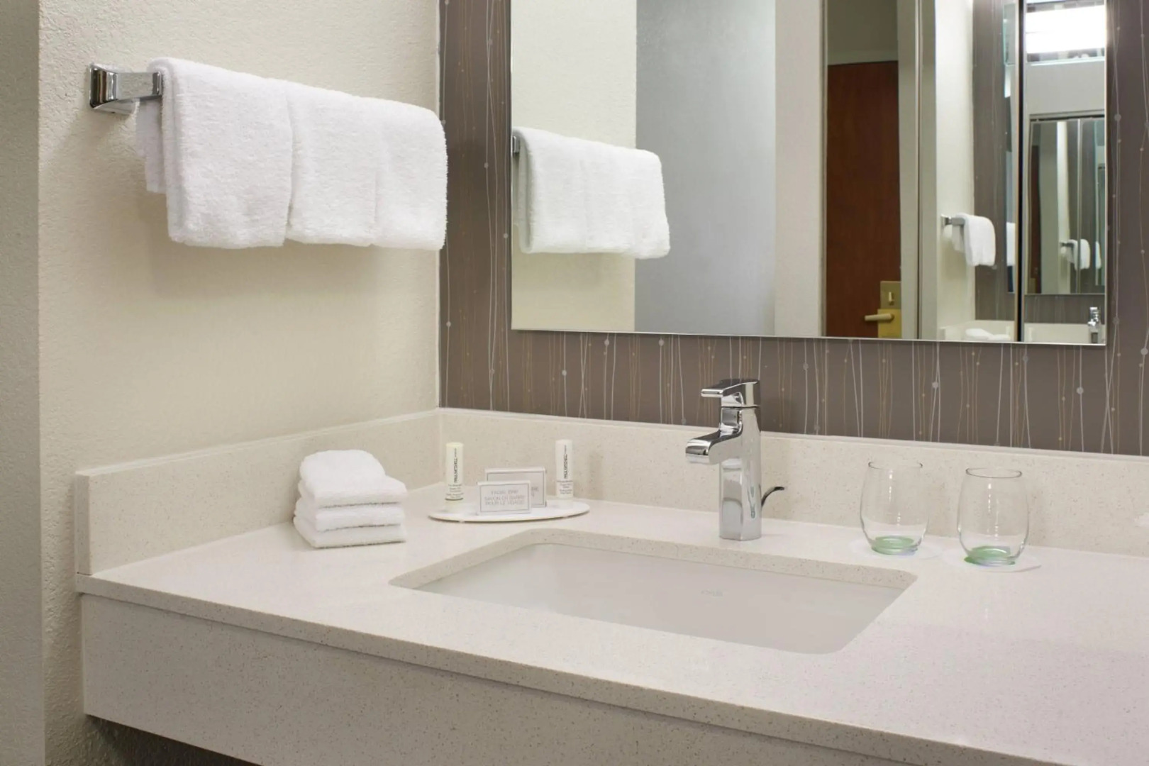 Courtyard by Marriott Kansas City Overland Park/Convention Center