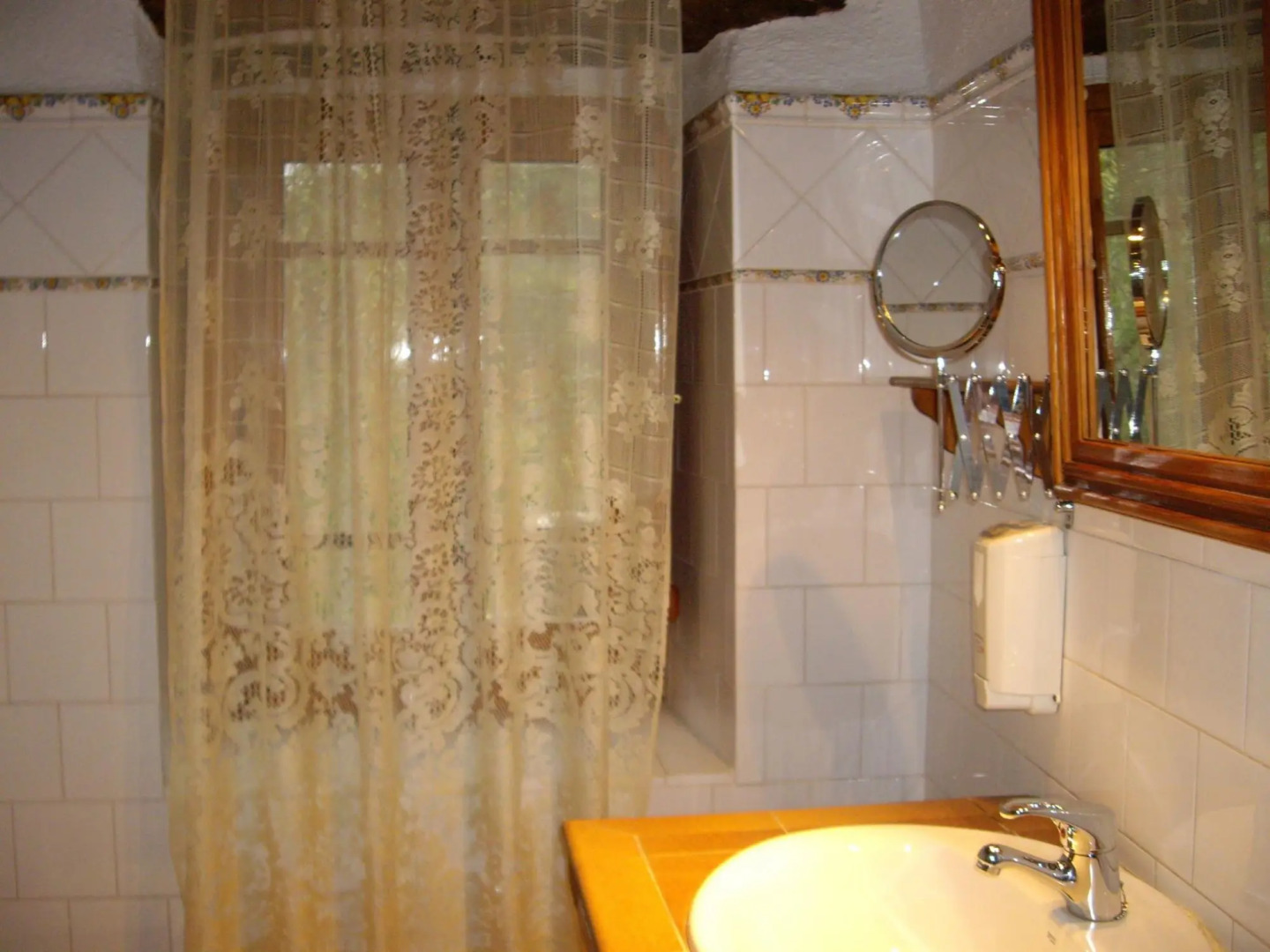 Modern Farmhouse in Valencia de Alcántara With Pool