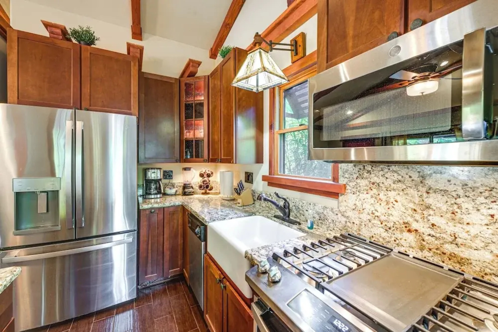 Idyllic Home in Kernville w/ Private Beach Access