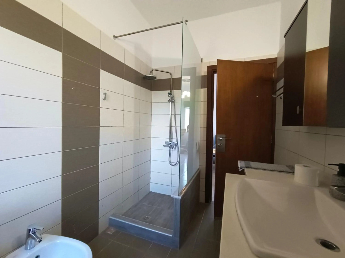 Albatross Studios & Apartments