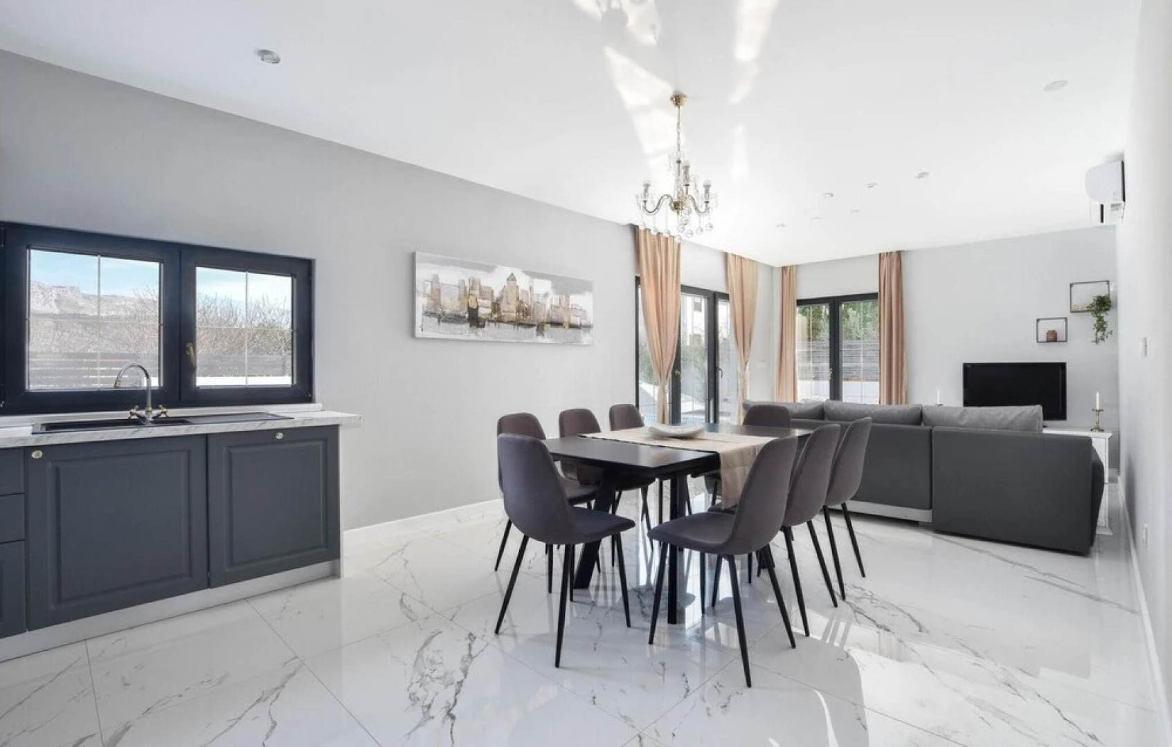 Beautiful Home in Split With 4 Bedrooms, Wifi and Outdoor Swimming Pool