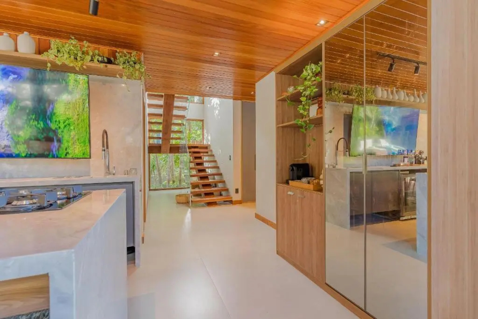 PF56 Casa Alto Padrão 6 Suítes