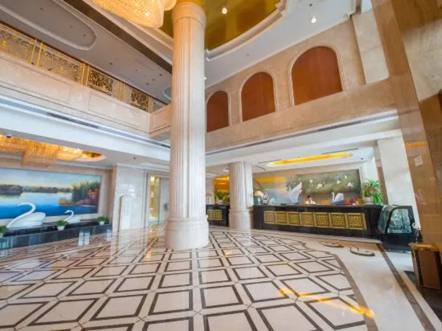 Swan Lake International Hotel