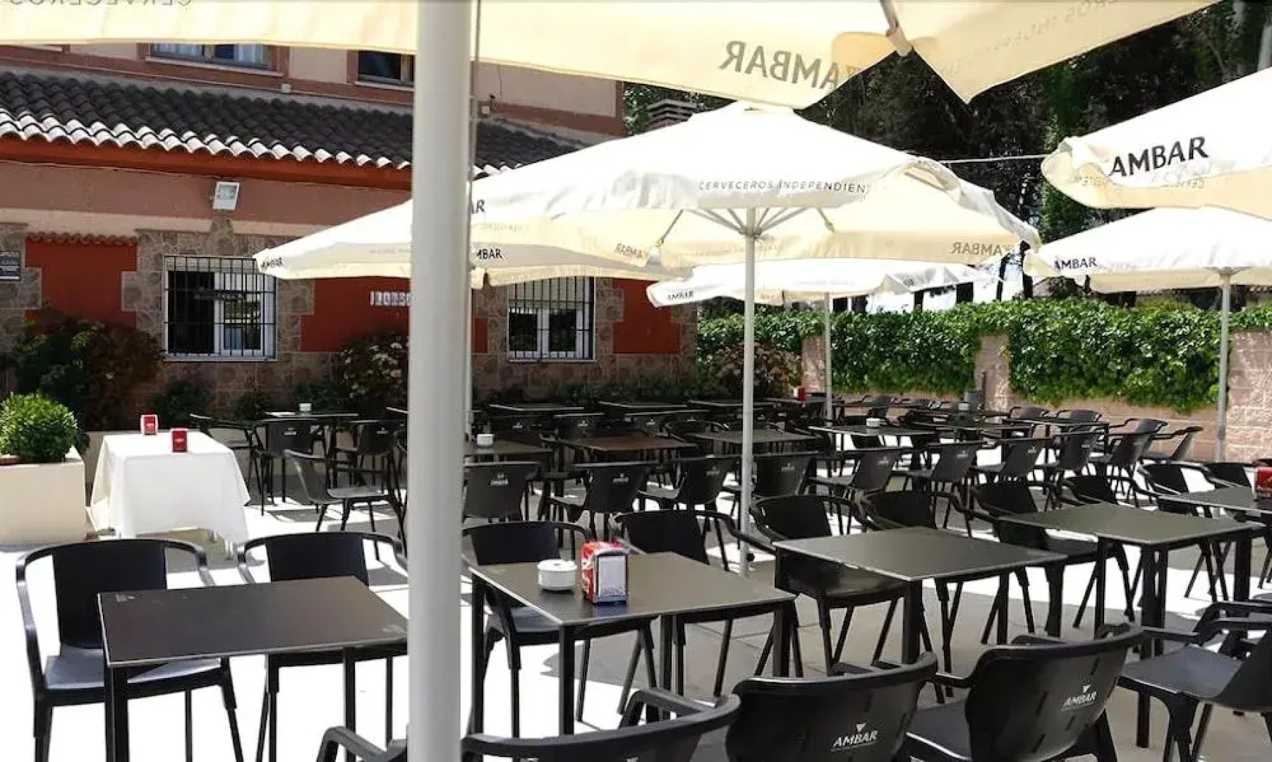 Hostal Restaurante Labrat