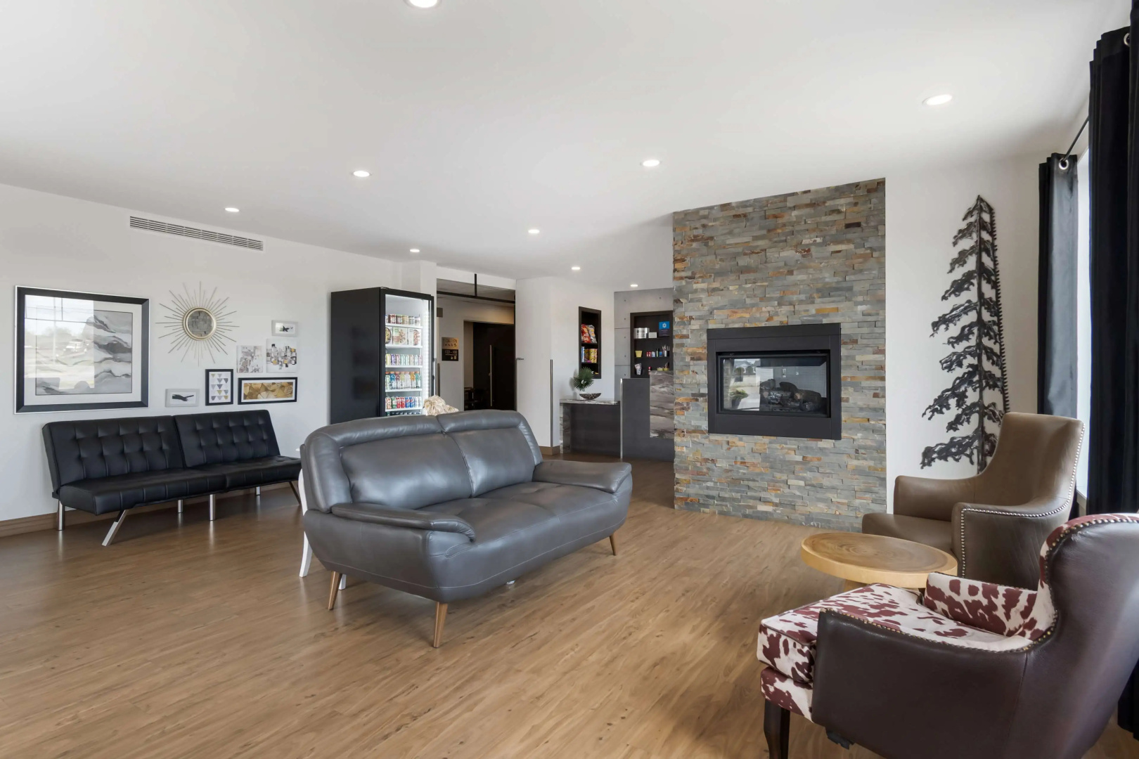 Villa Inn & Suites, SureStay Collection by Best Western