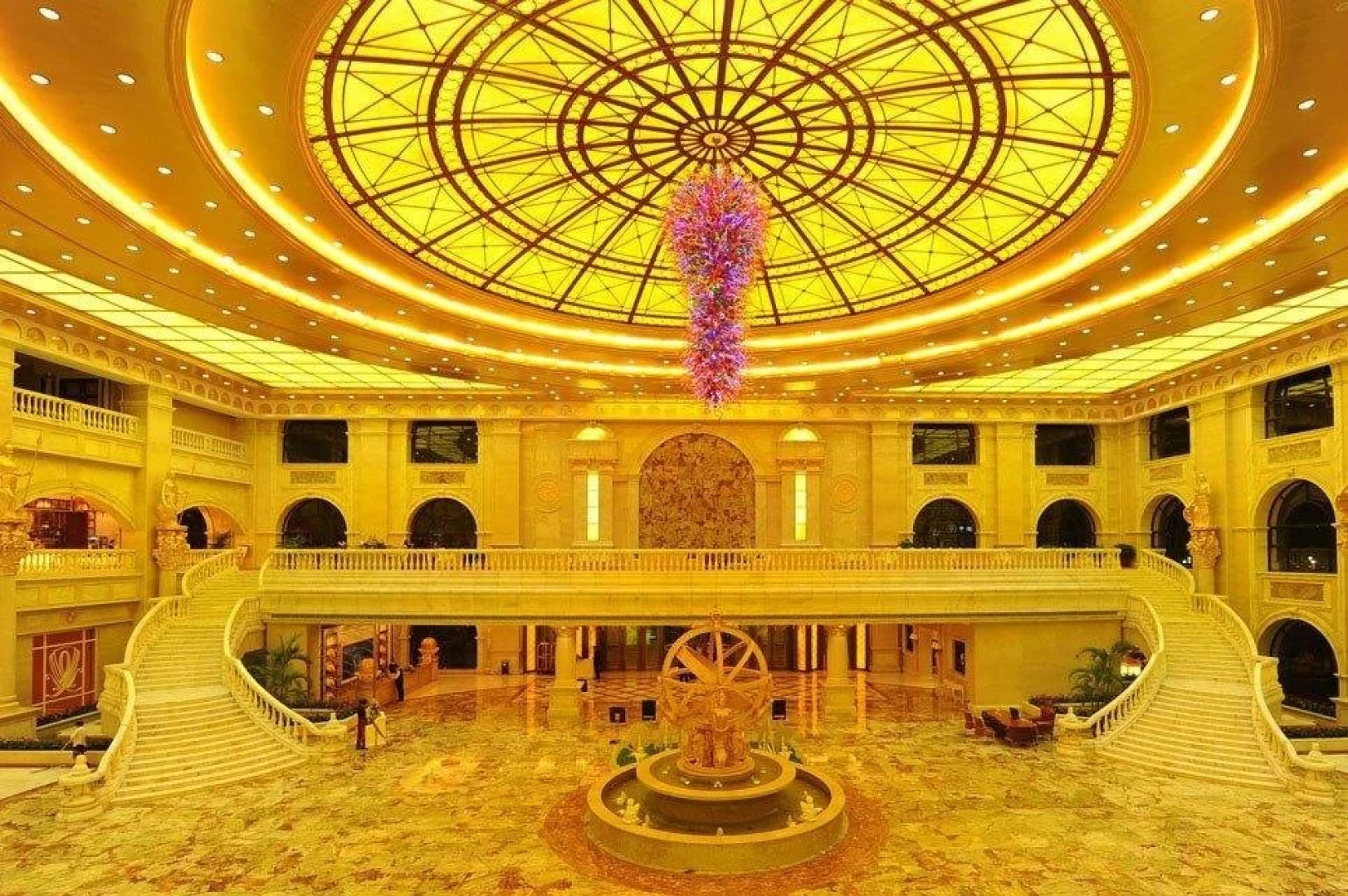 Huasheng Jiangquan Hotel & Town