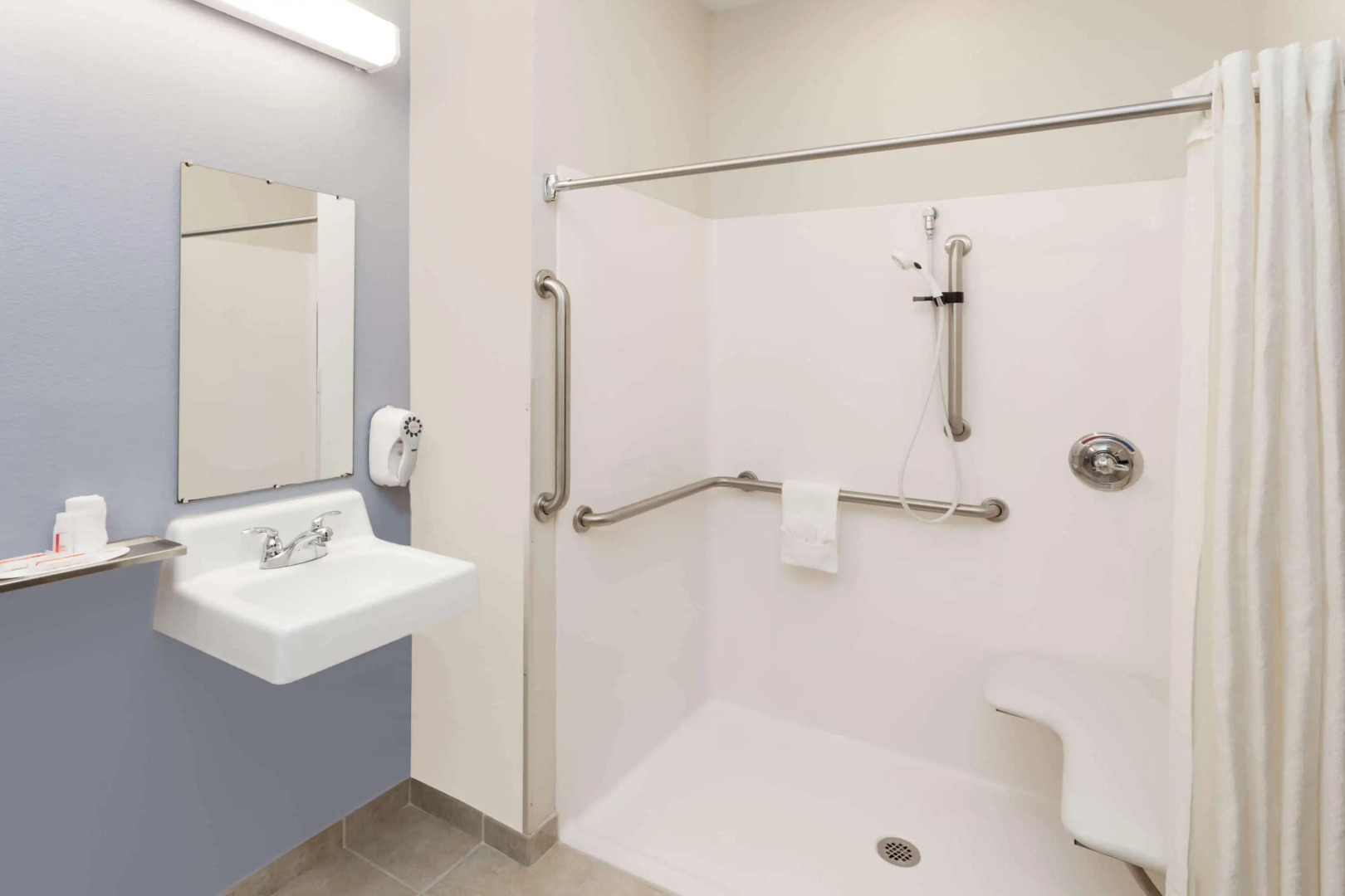 Microtel Inn & Suites by Wyndham Elkhart