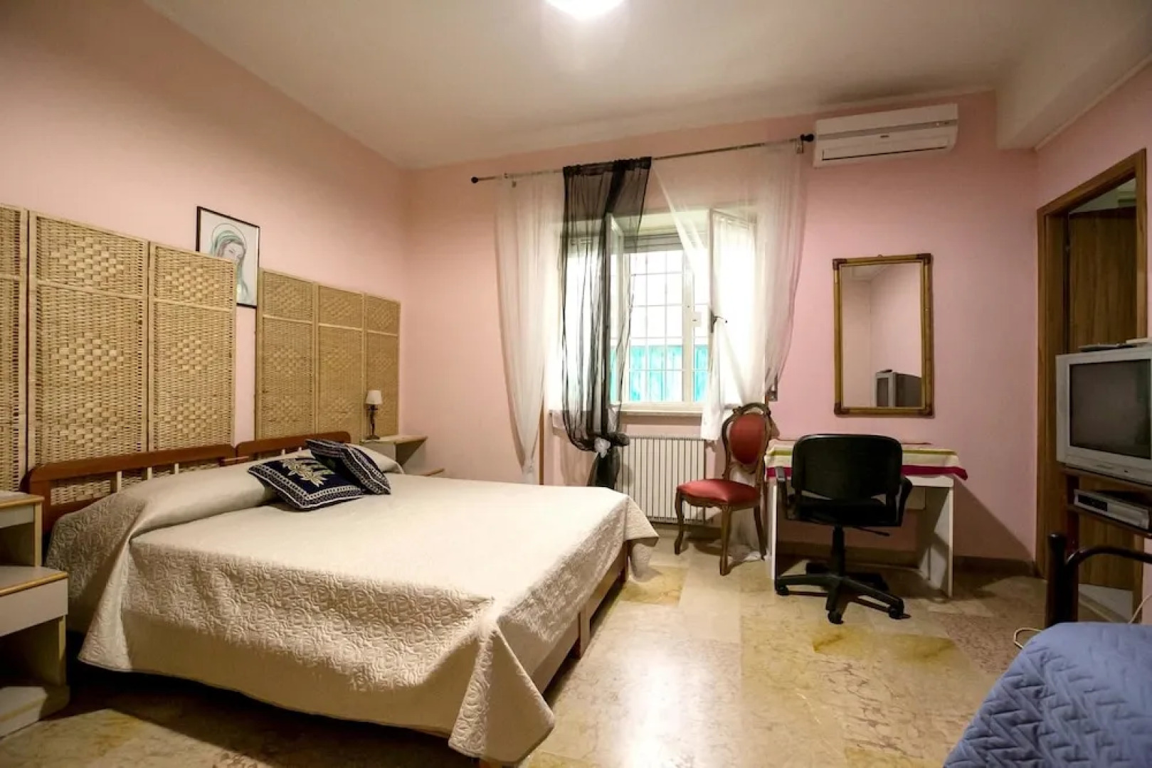 Apartment With 2 Bedrooms in Ciampino, With Balcony and Wifi - 25 km F