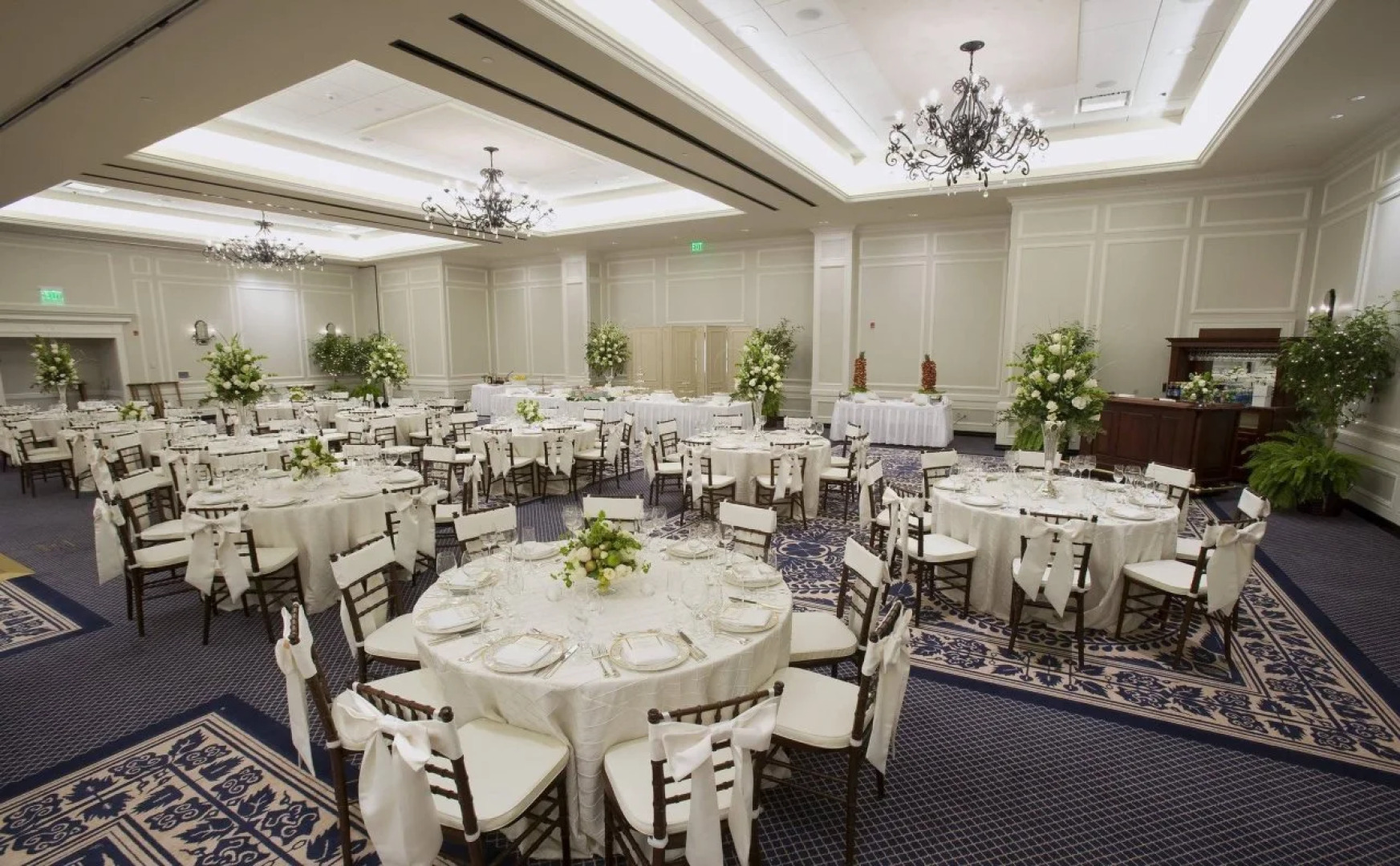 Williamsburg Lodge, Autograph Collection