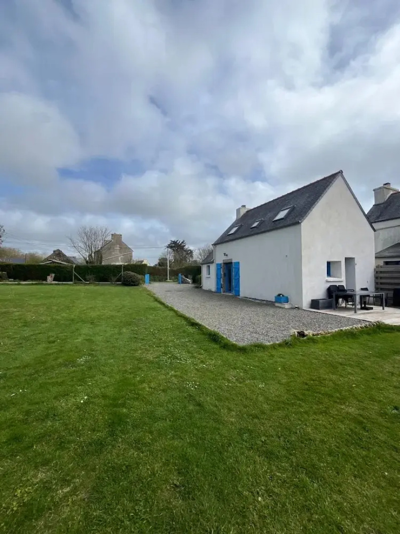 Pretty House 50m From the sea