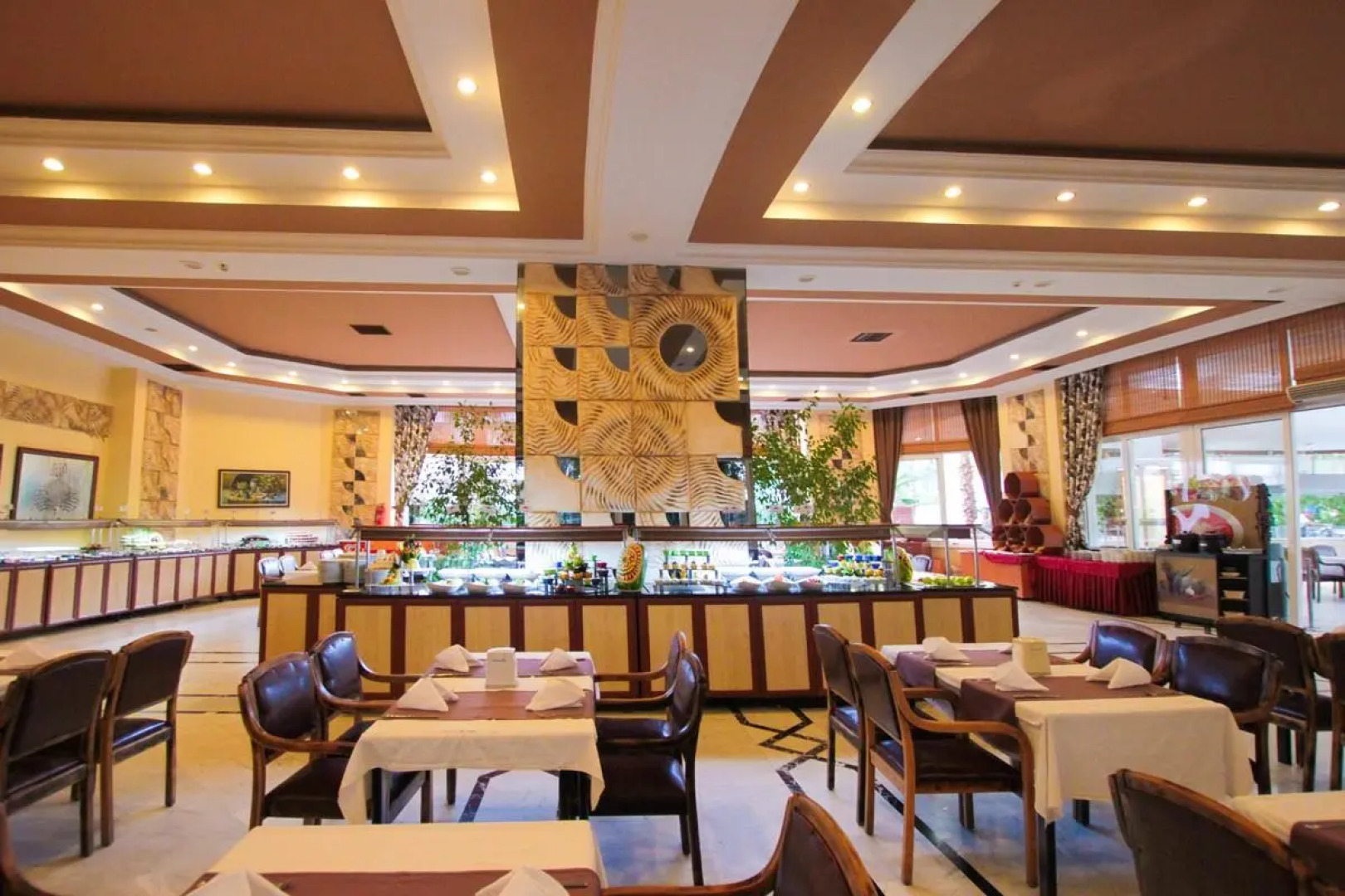 Отель L’etoile Beach