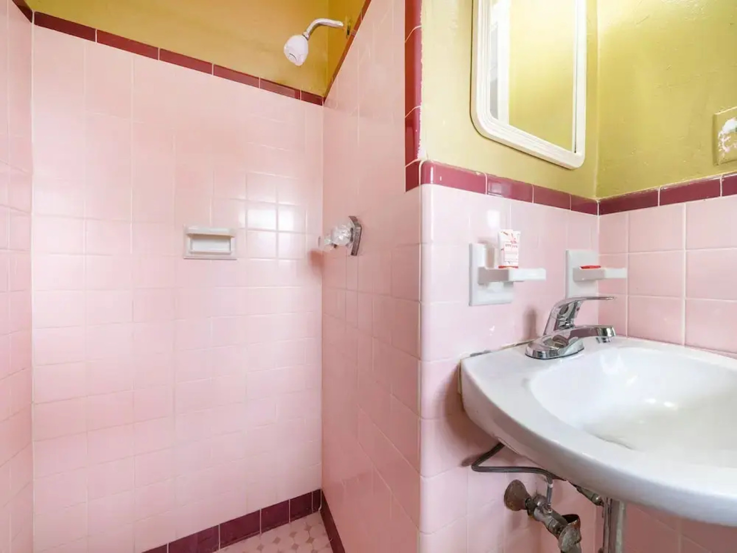 OYO Hotel Rowland I-95