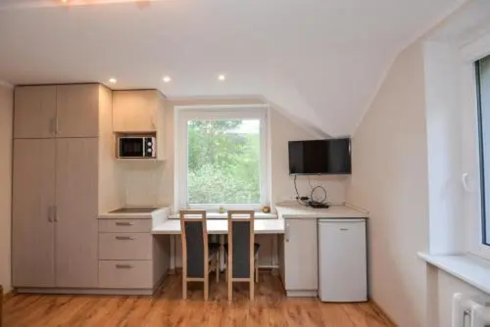 Dineikos parko svečių namai