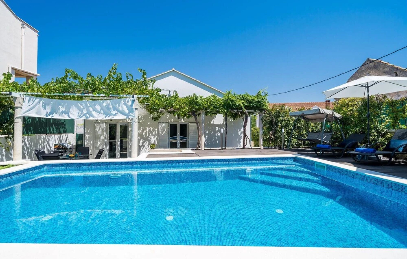 Awesome Home in Bosanka With Wifi and 2 Bedrooms