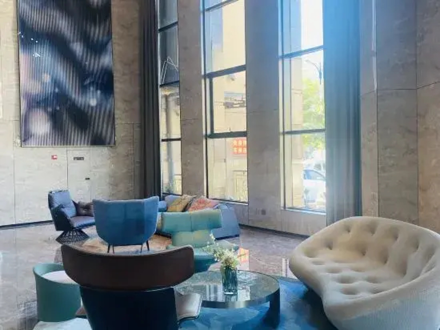 Lingyuan International Hotel