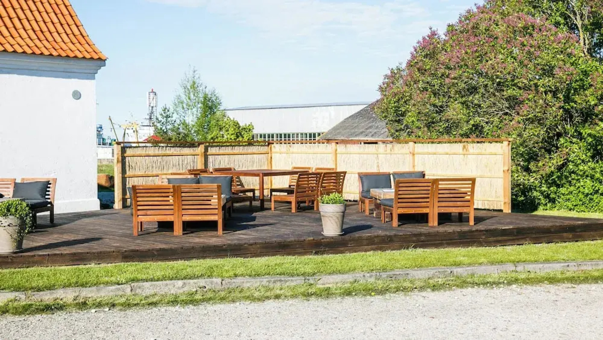 Ungru Guesthouse and Restaurant