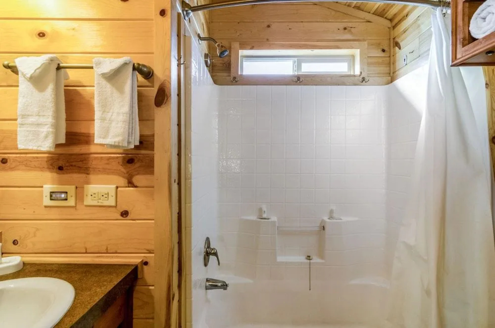 Wilderness Lakes RV Resort