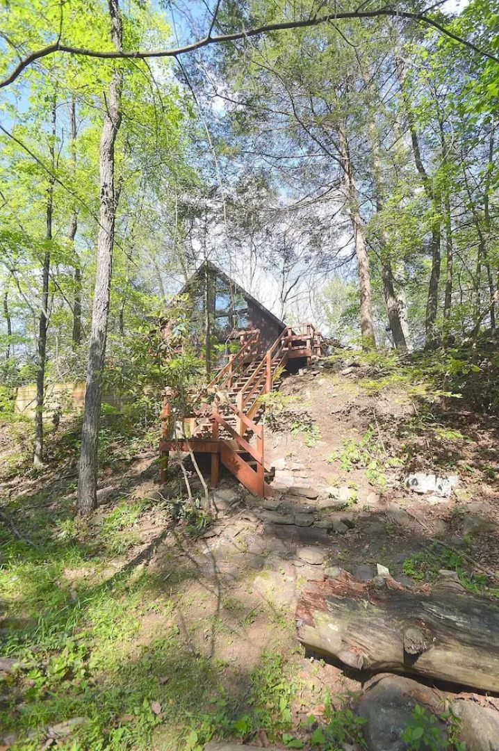 Rosies Creekside Retreat - 3 BR Escape!
