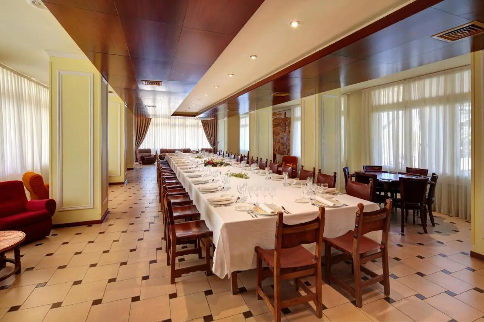 Hotel Rey Sancho Ramírez