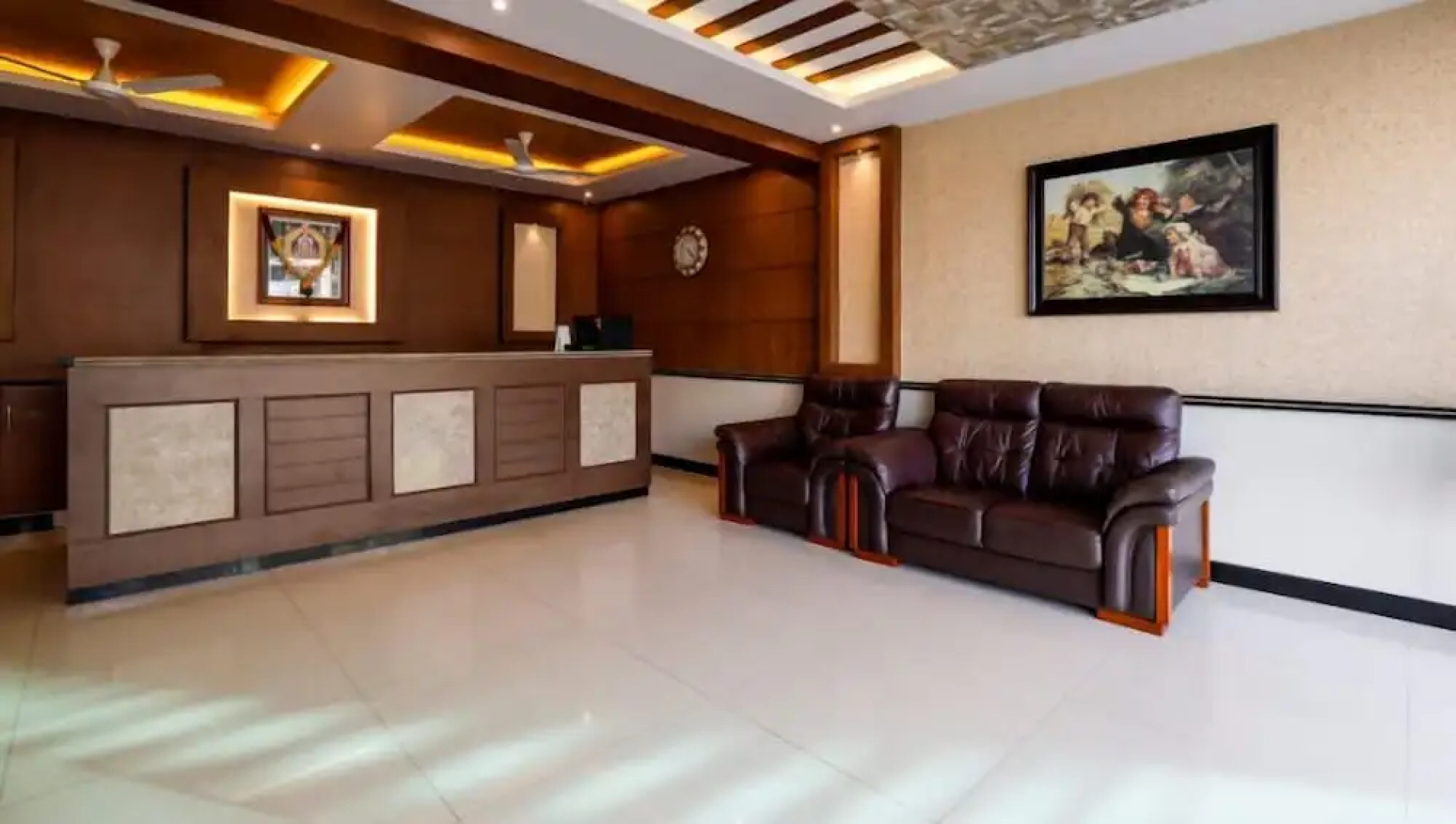 Hotel Pioneer Paradise