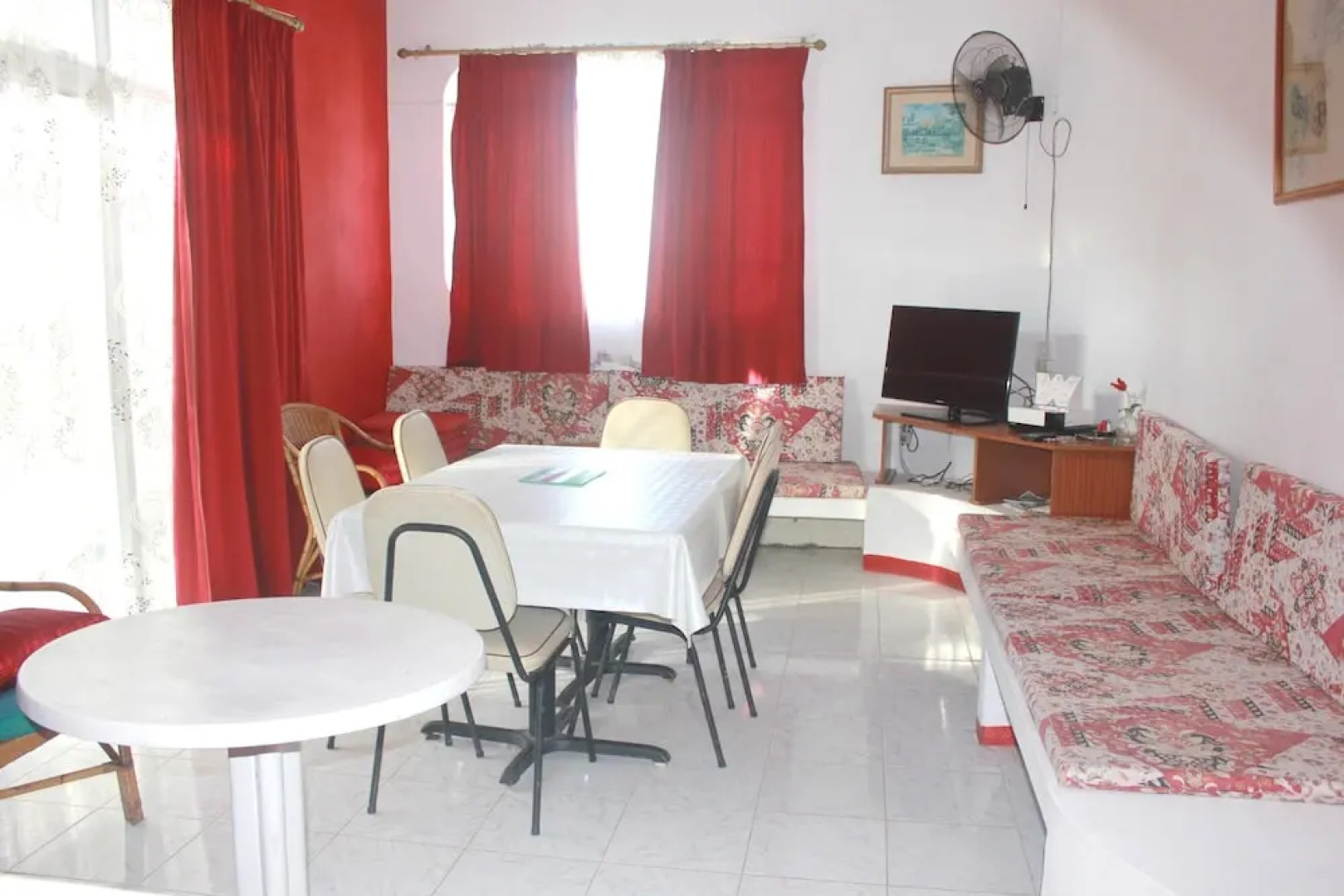 Apartment With 2 Bedrooms in Pereybere, With Enclosed Garden and Wifi
