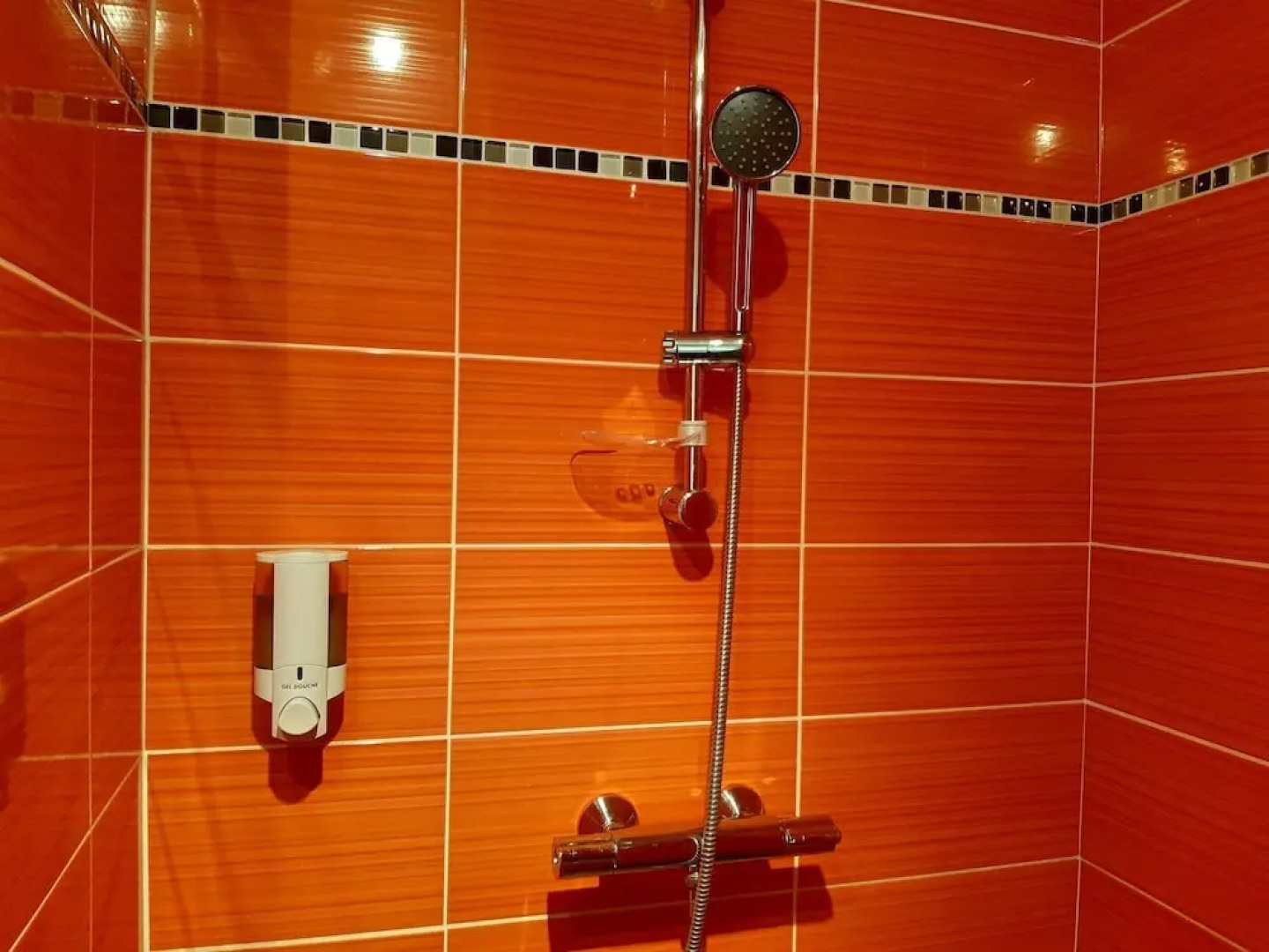 LES PRUNELLES Chambres d'hôtes & Spa