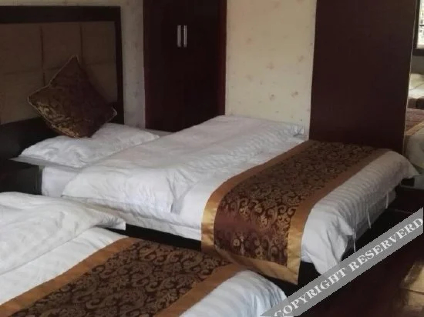 Shangli Town Hongdenglong Hotel