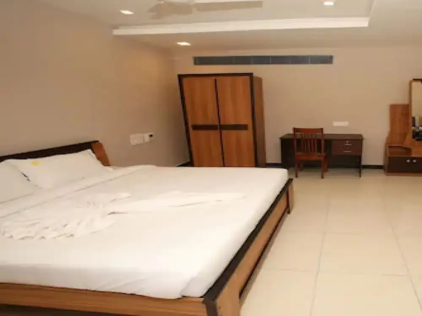 Hotel Golden Gateway