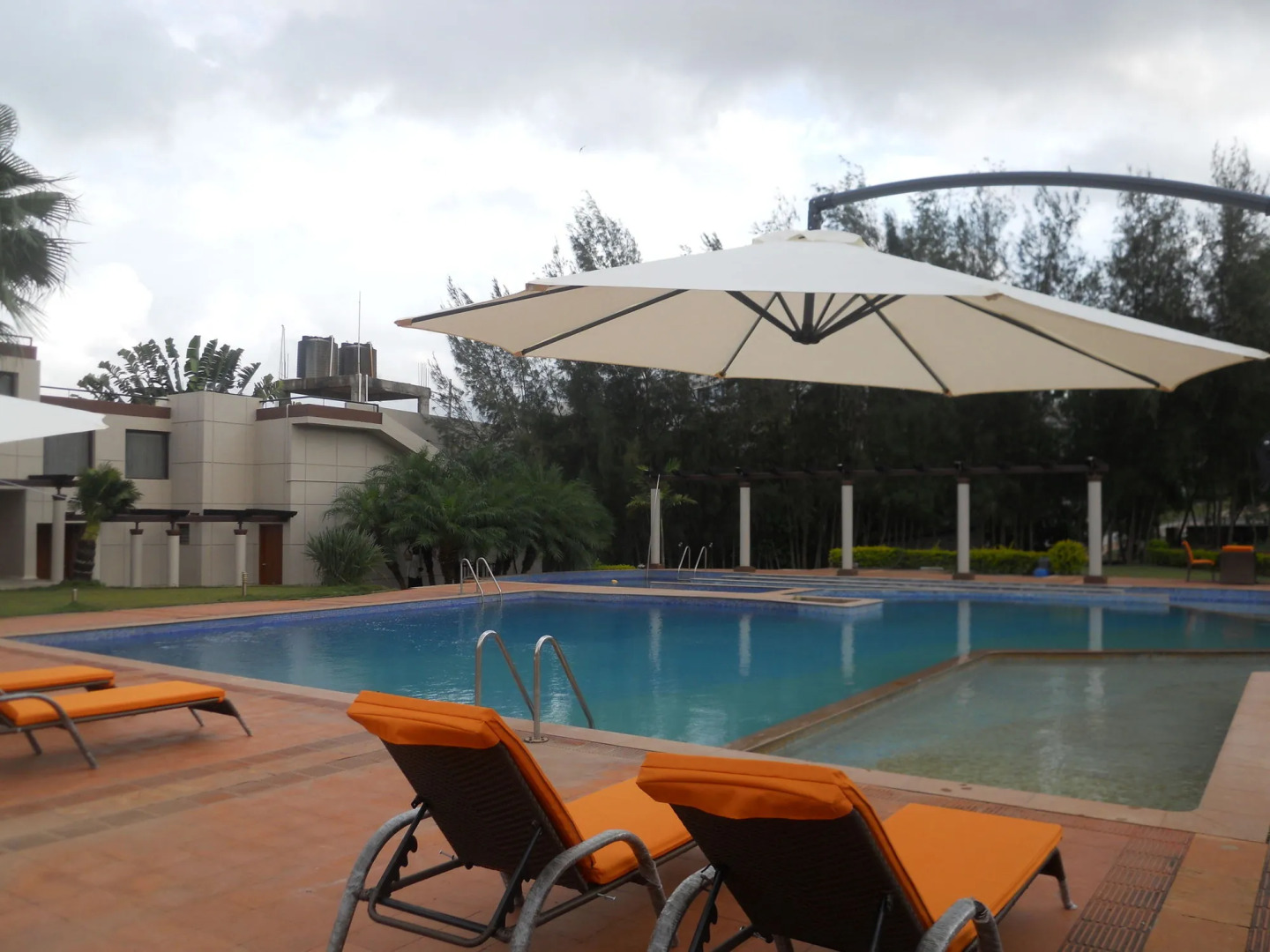 Cotton County Club and Resort