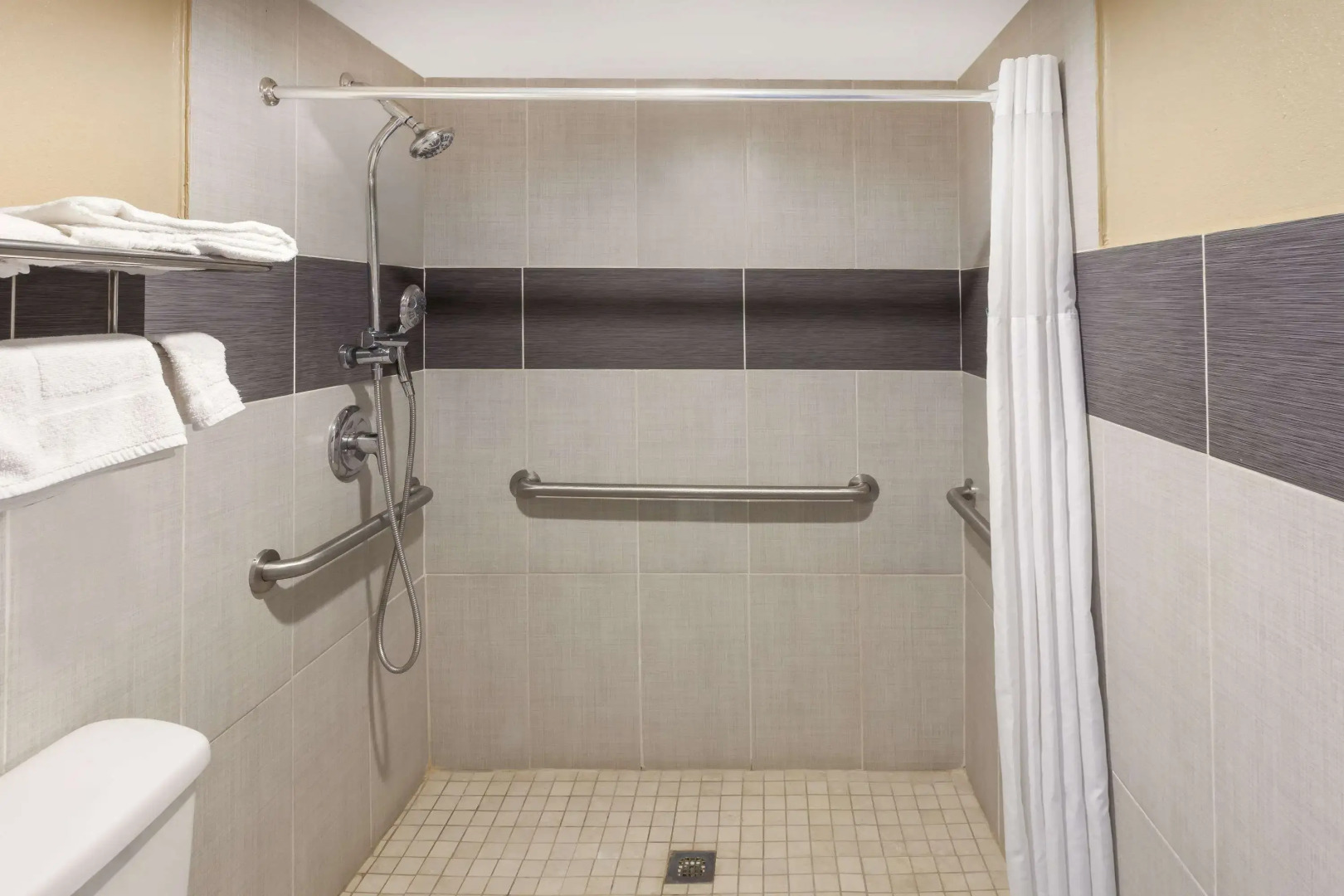 Super 8 by Wyndham Kingsville