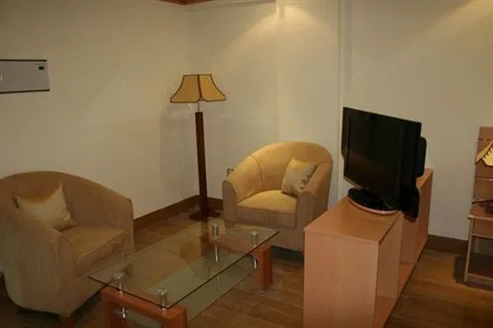 Johny International Hotel