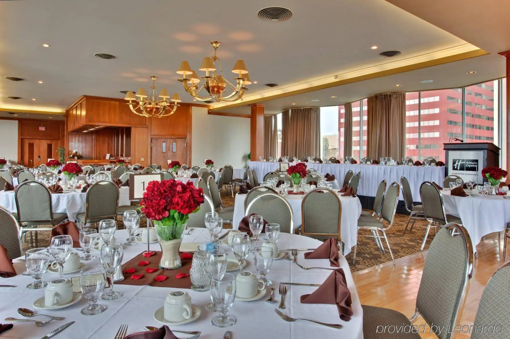 Holiday Inn Express Edmonton Downtown by IHG