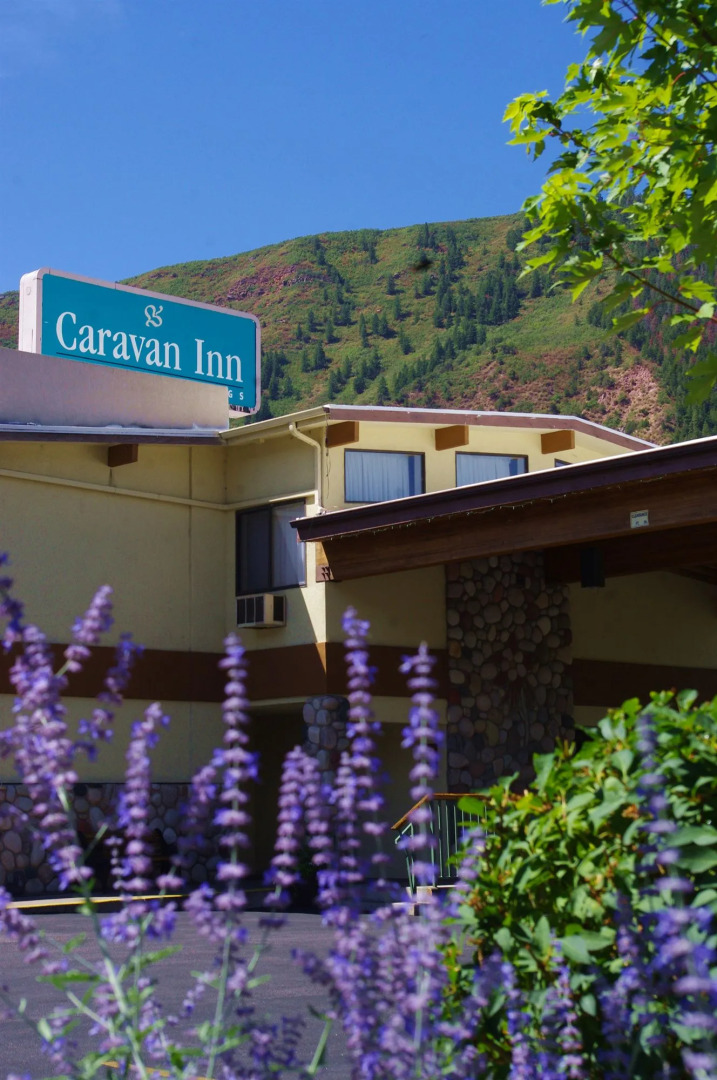 Caravan Inn